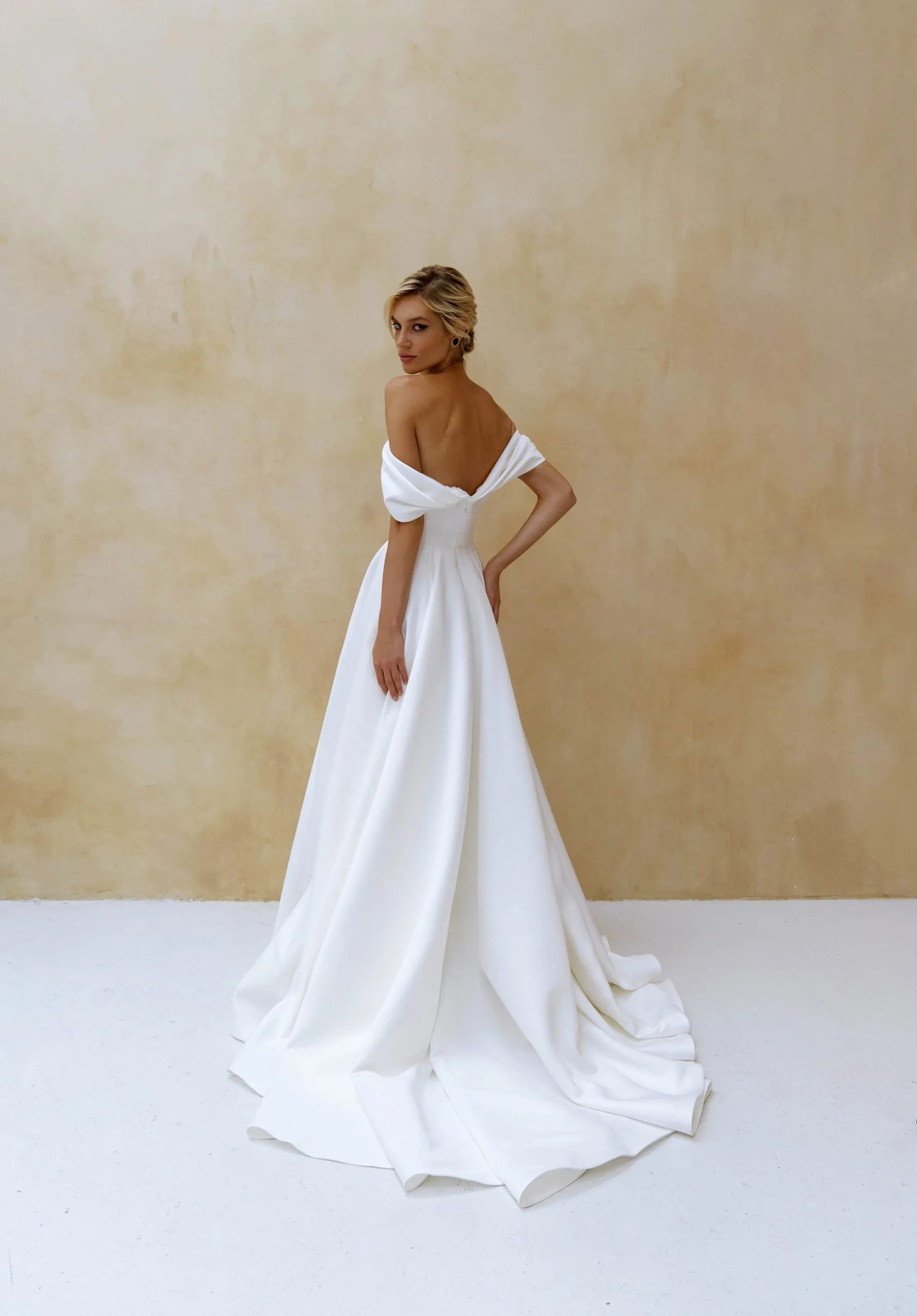 wedding dress Berit