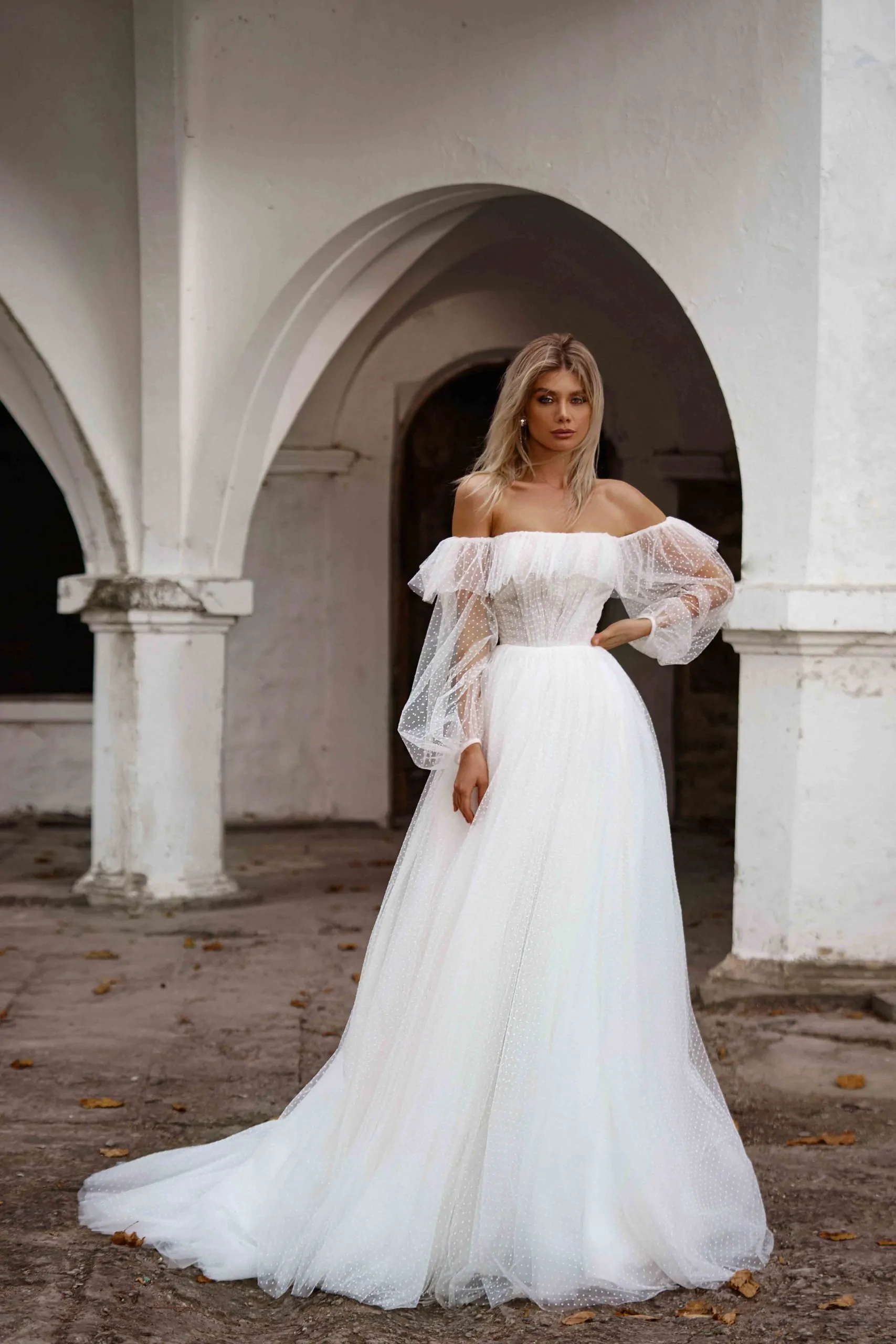 wedding dress Levins