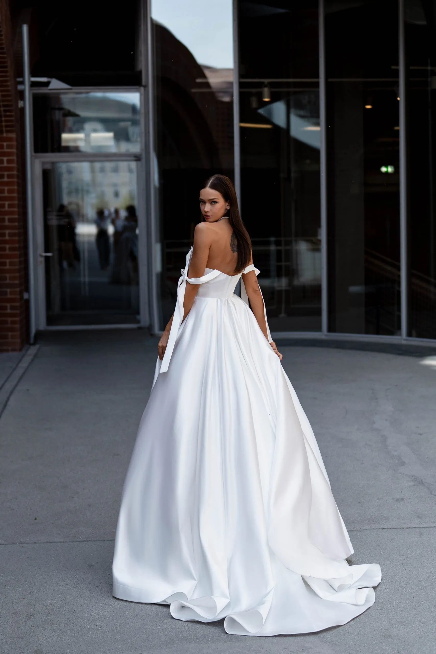 wedding dress Bruni