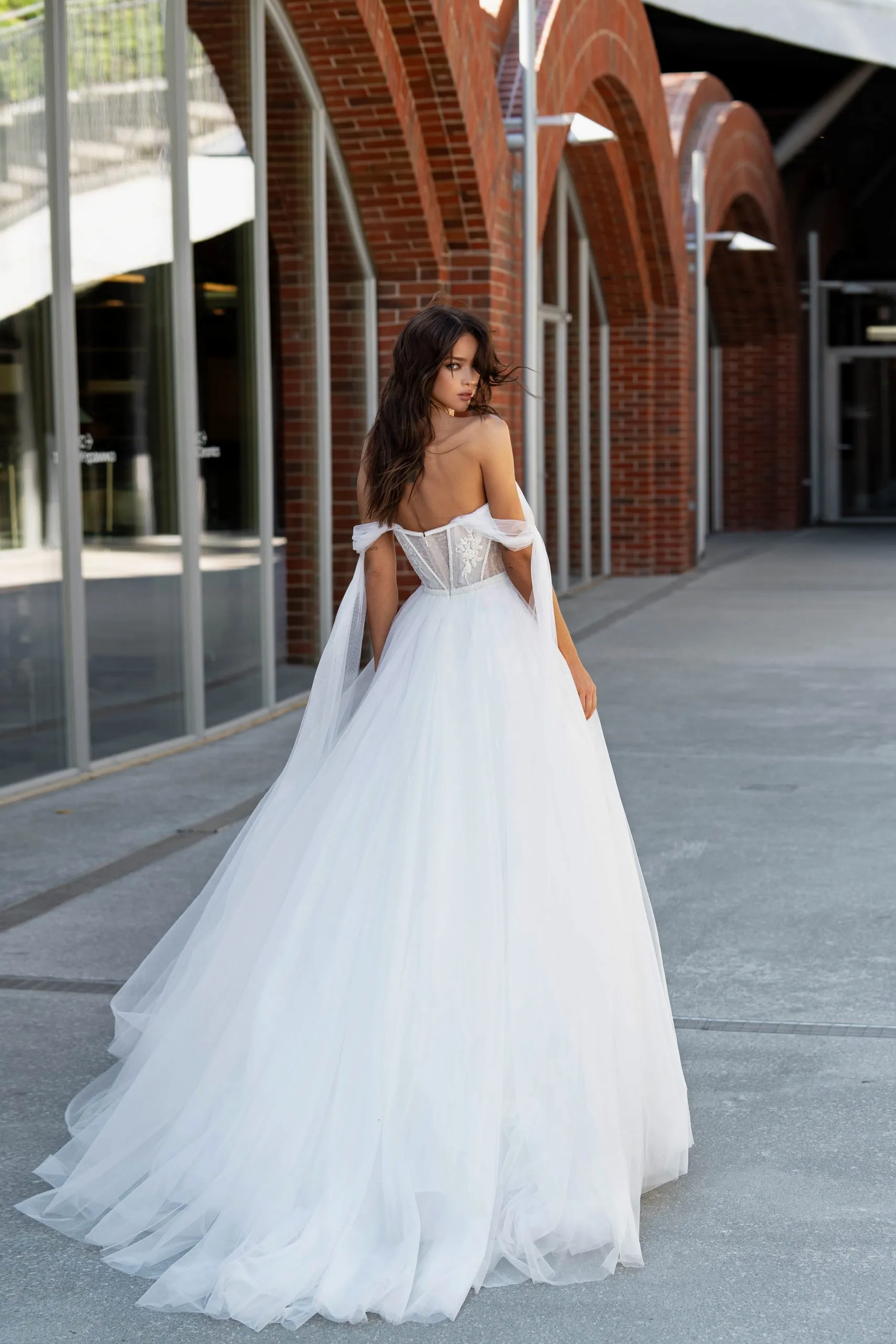 wedding dress Jennifer