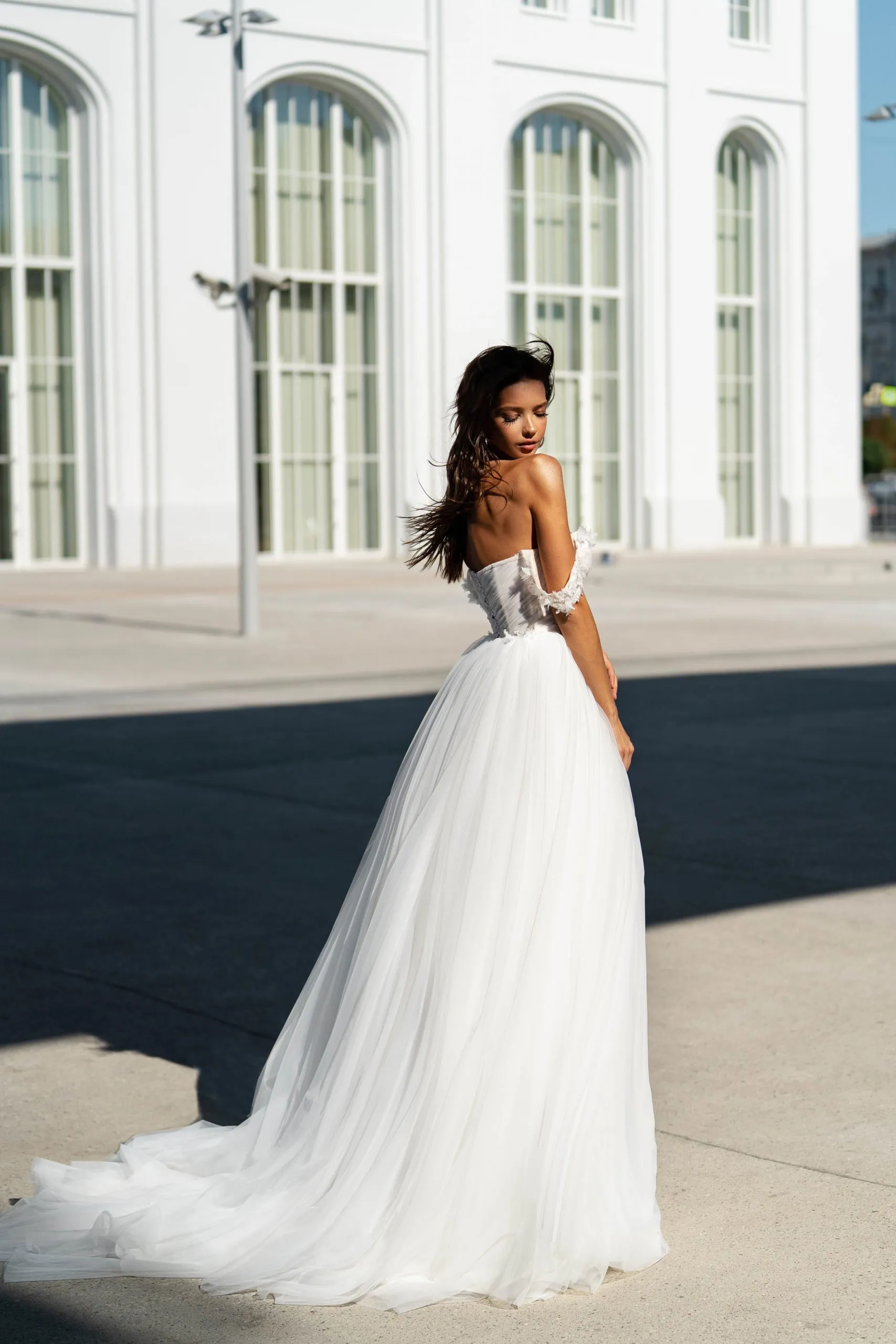 wedding dress Mia
