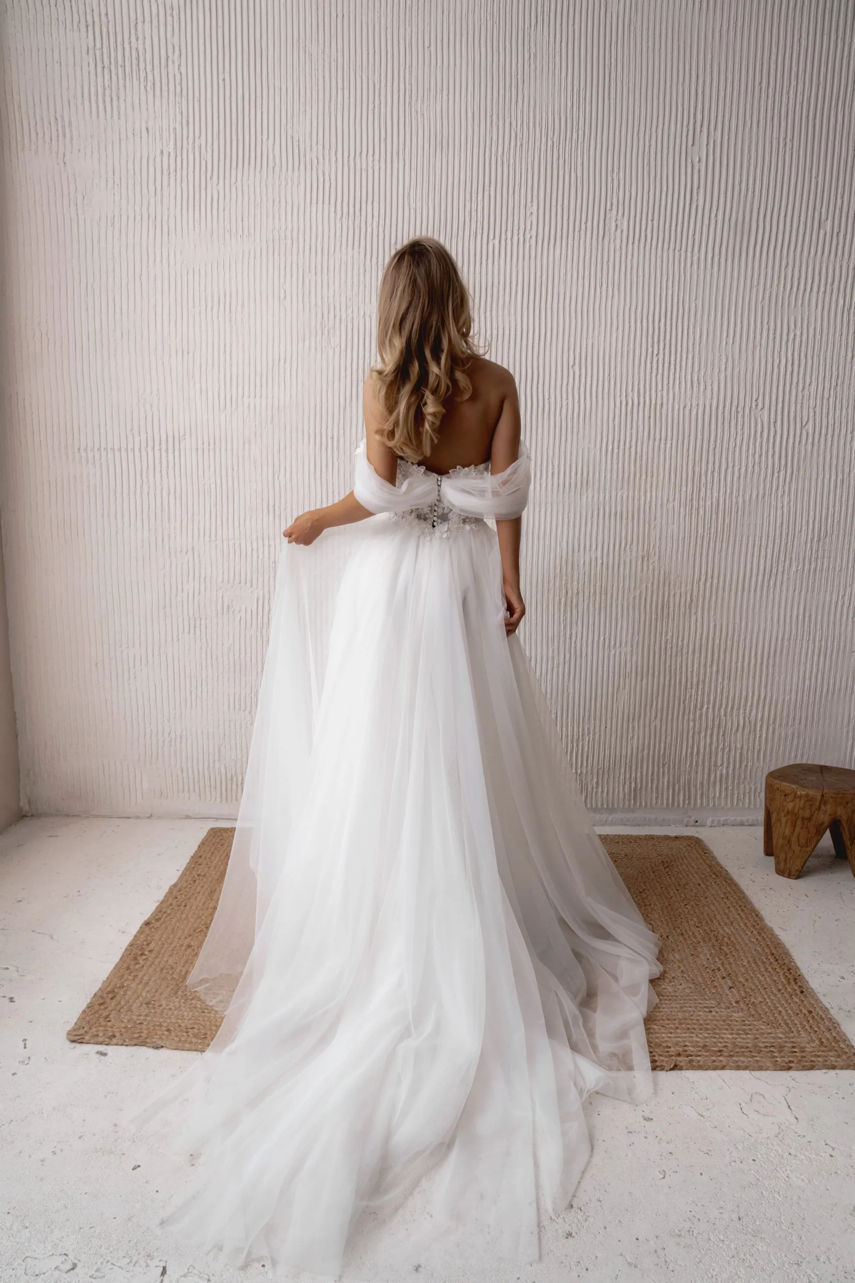 wedding dress Таира